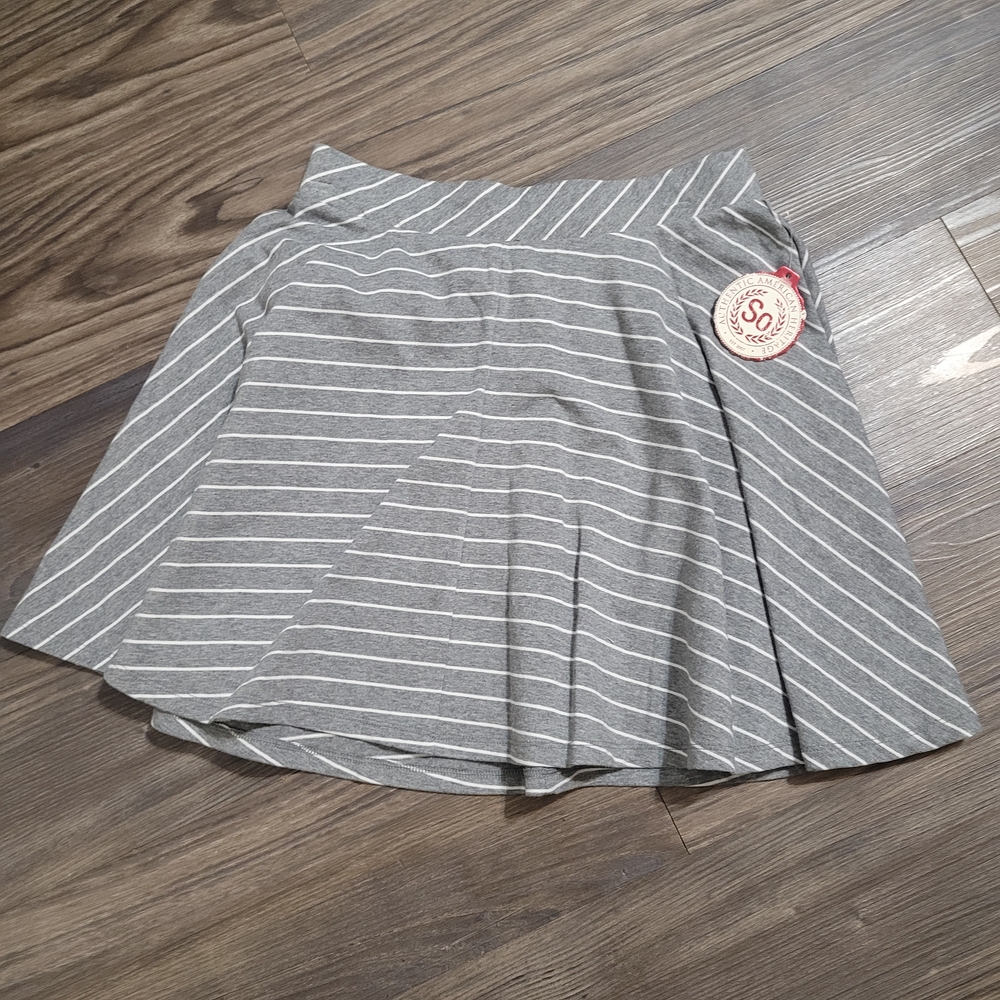 Womens Gray Striped Women's MiniSkirt Size M Skater Babydoll Roxy Y2K